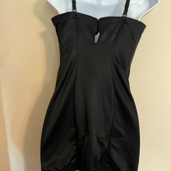 Maidenform Convertible Full Slip Easy Up Strapless Firm Control Strapless 2304 - Picture 6 of 7